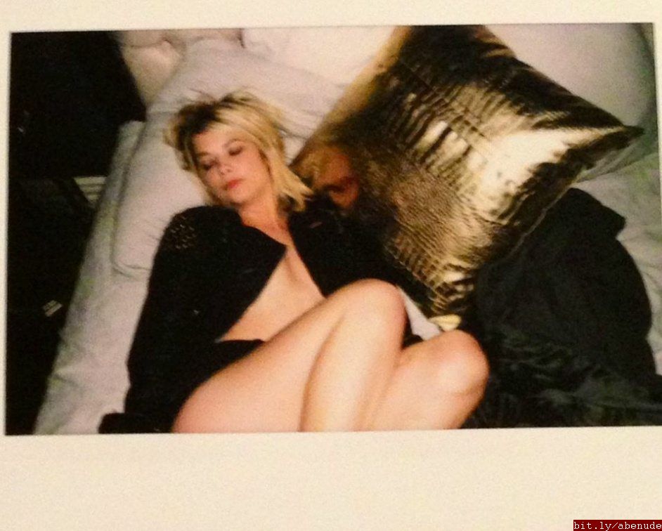 Ashley Benson | Celeb Masta 3