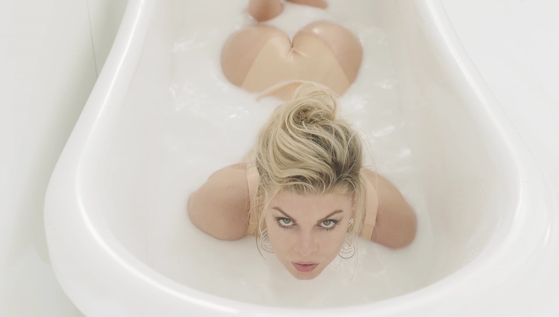 Fergie | Celeb Masta 3