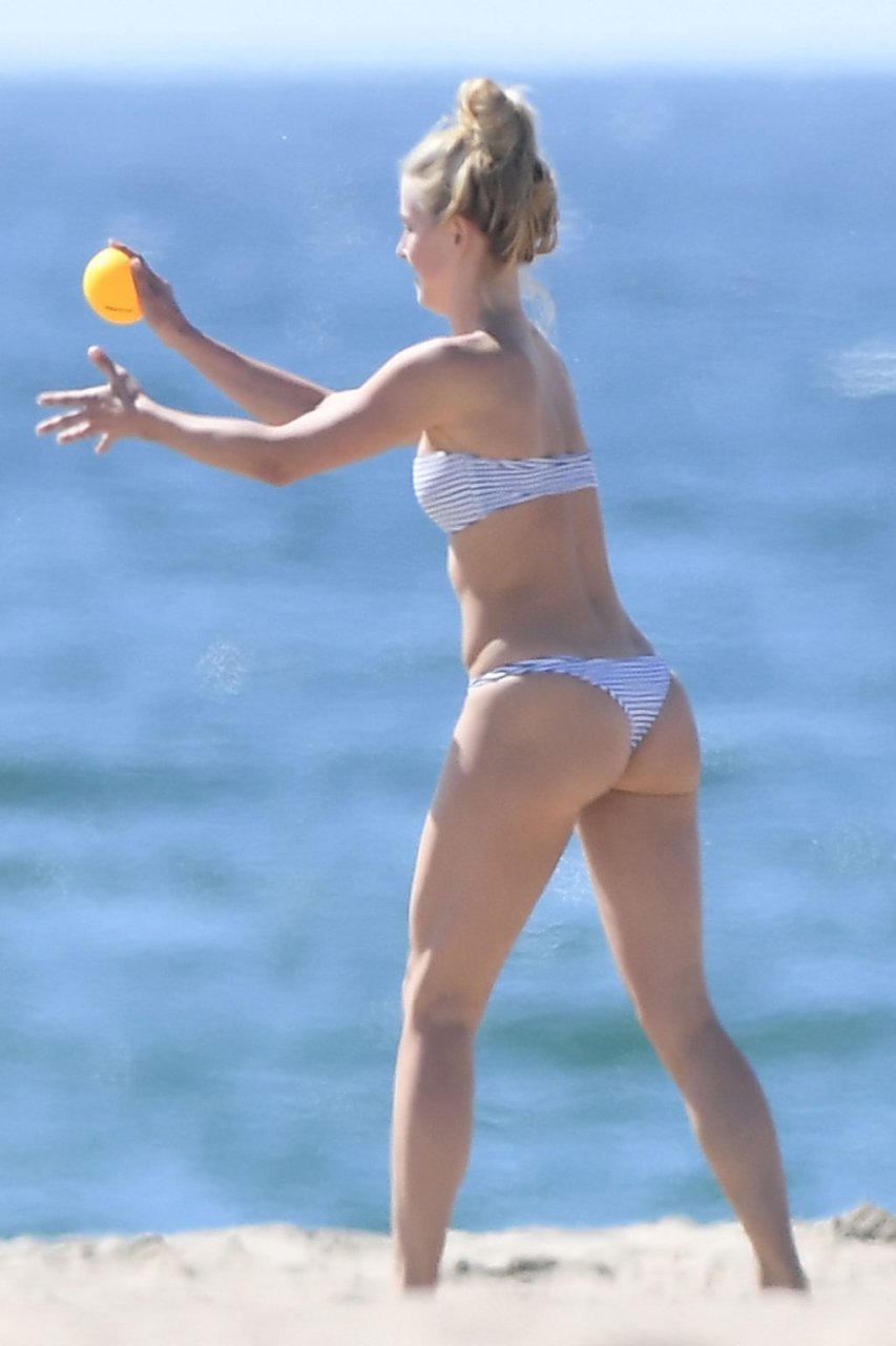 Julianne Hough | Celeb Masta 50