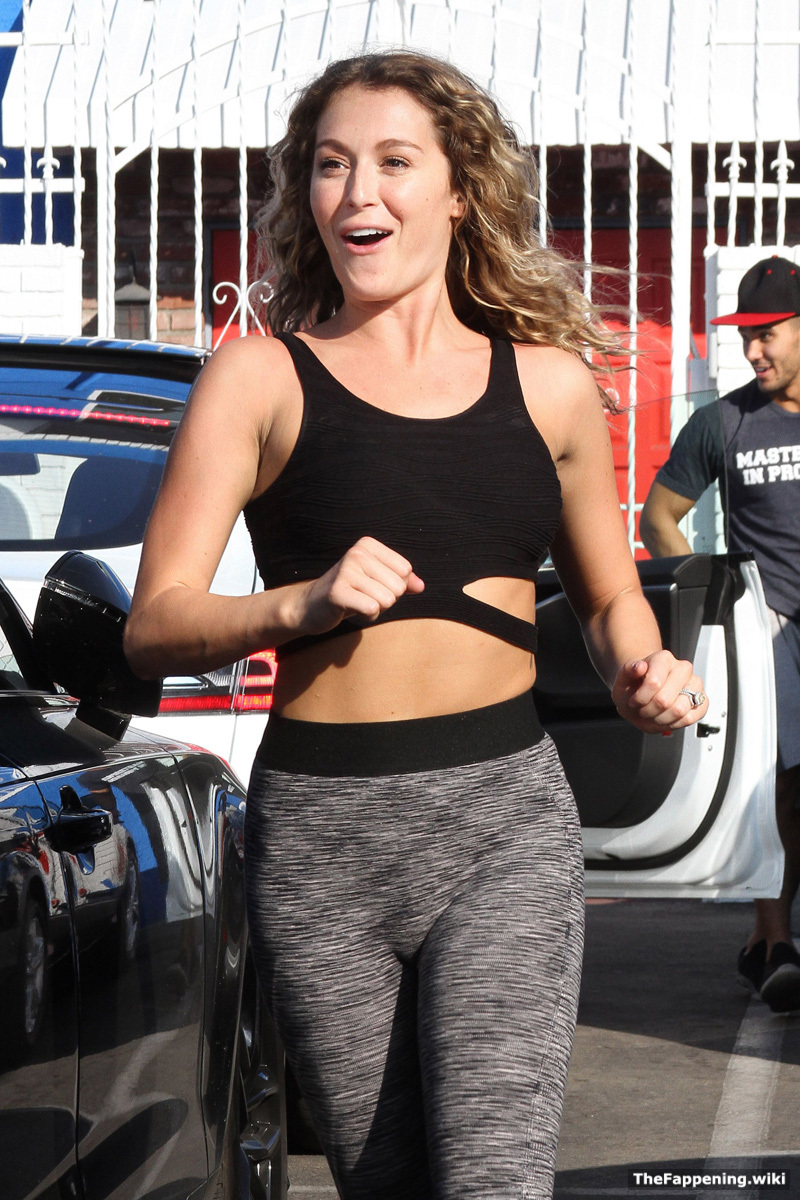 Alexa Vega | Celeb Masta 8