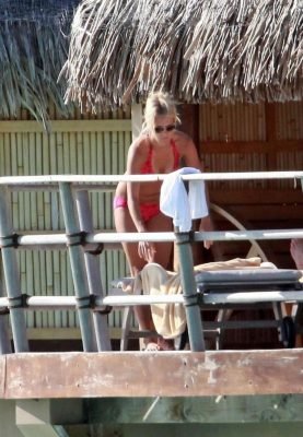 Carrie Underwood | Celeb Masta 8