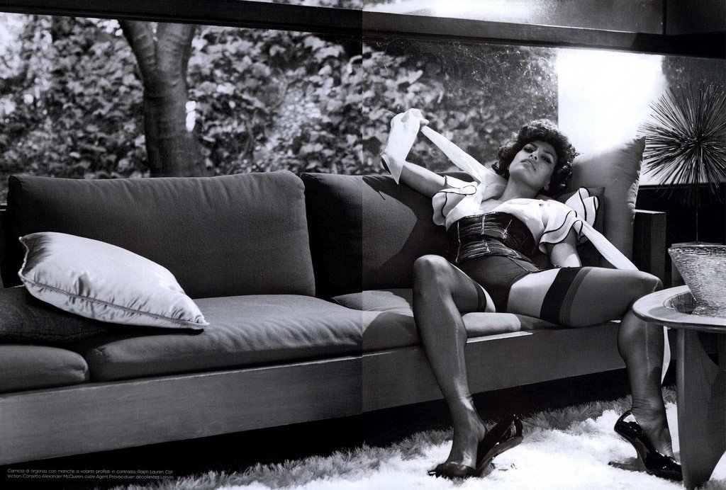 Eva Mendes | Celeb Masta 12