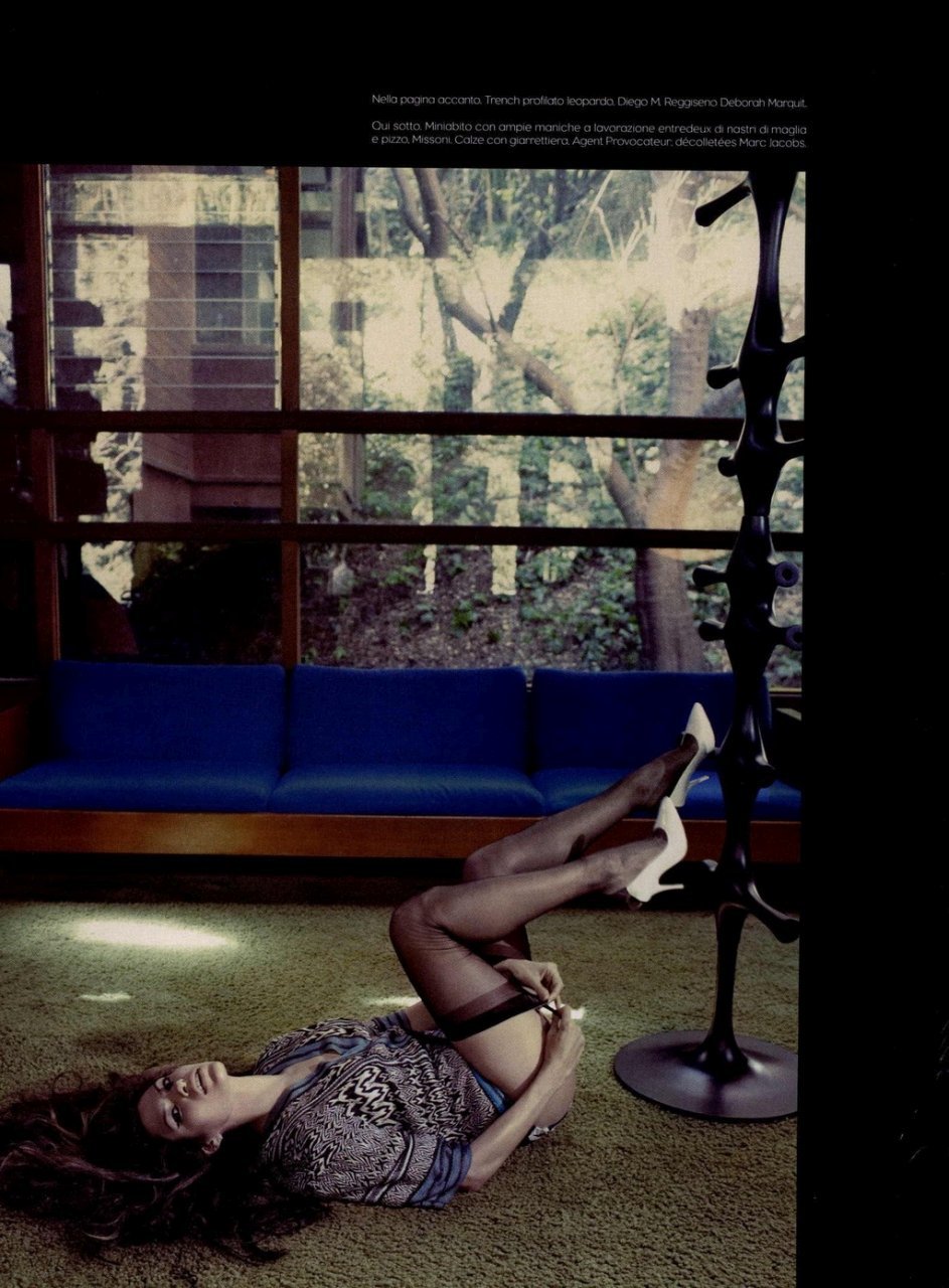 Eva Mendes | Celeb Masta 5