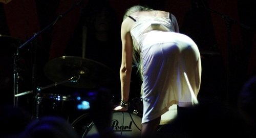 Taylor Momsen | Celeb Masta 12