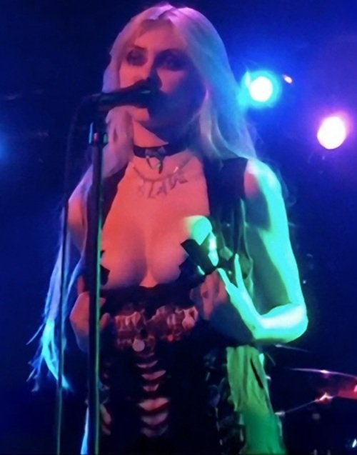 Taylor Momsen | Celeb Masta 8