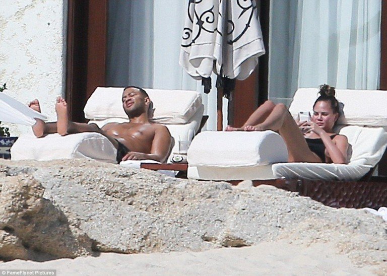 Chrissy Teigen | Celeb Masta 12