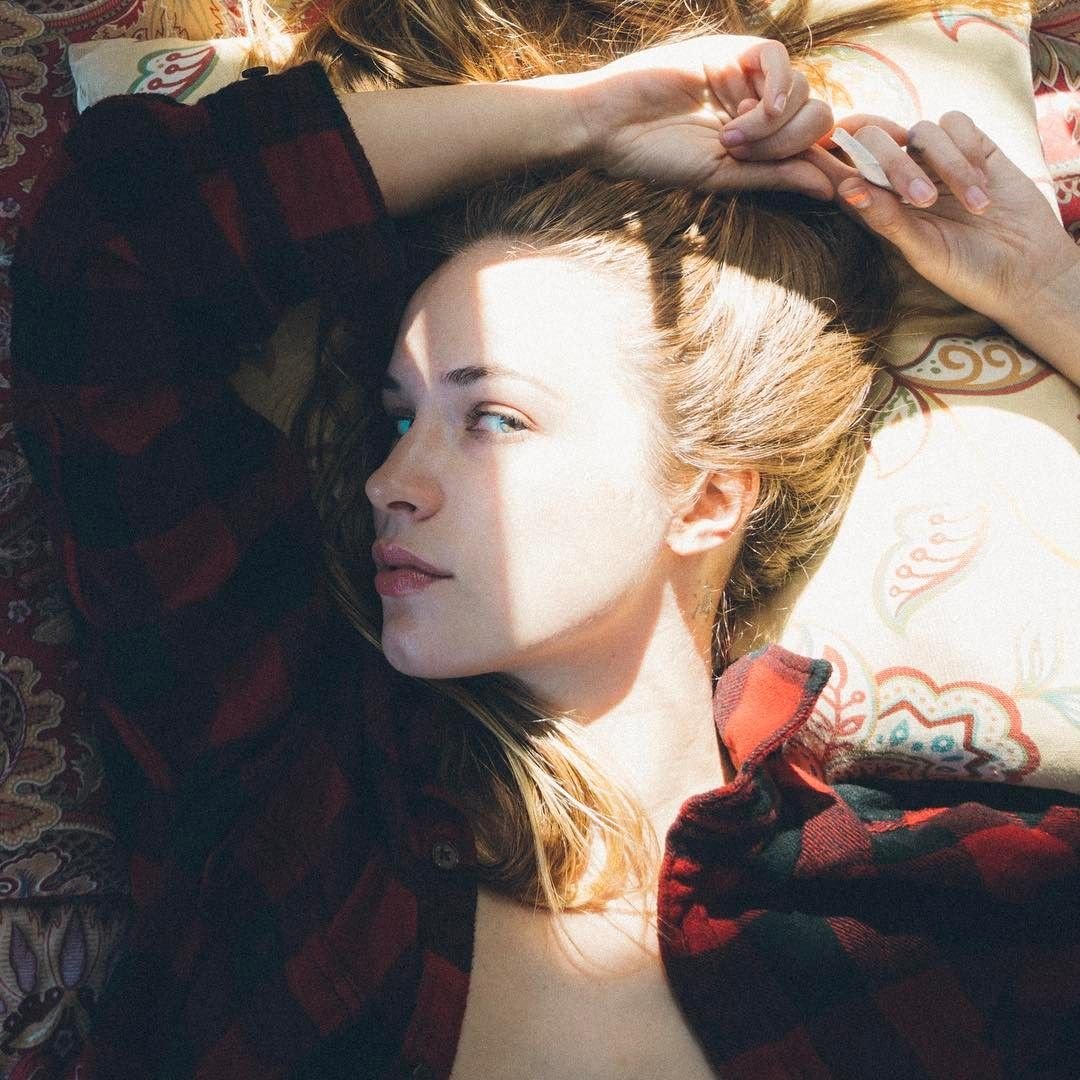 Alexis Knapp | Celeb Masta 17