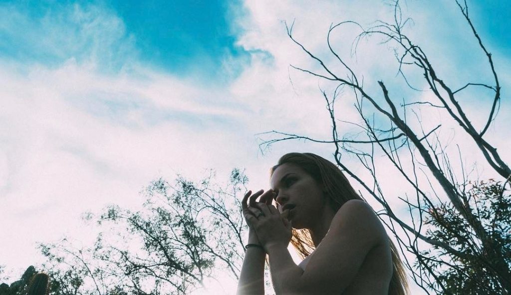 Alexis Knapp | Celeb Masta 28