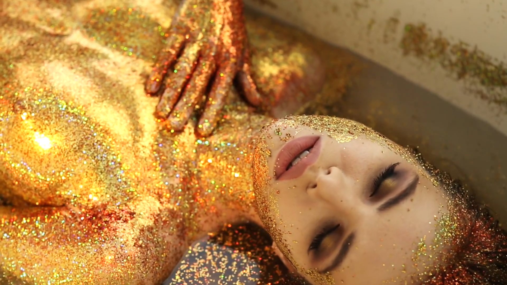 Alexandra Smelova | Celeb Masta 74