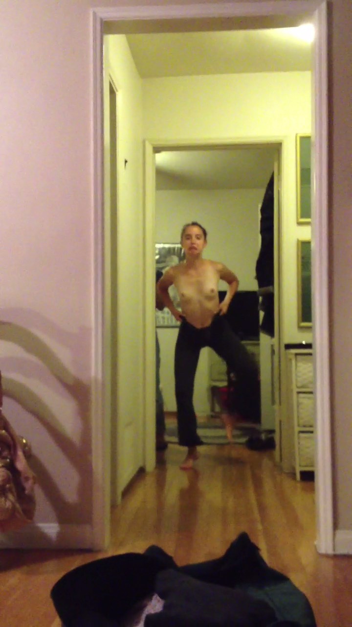 Alexa Nikolas | Celeb Masta 4