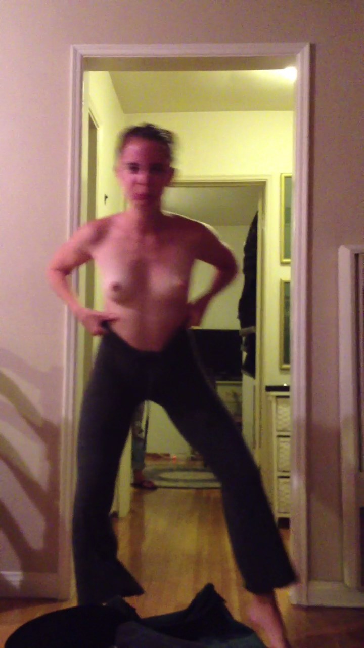 Alexa Nikolas | Celeb Masta 12