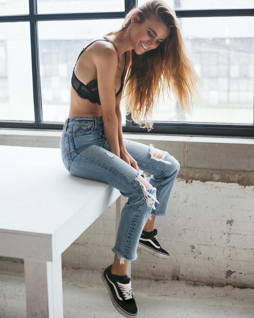 Amberleigh West | Celeb Masta 393