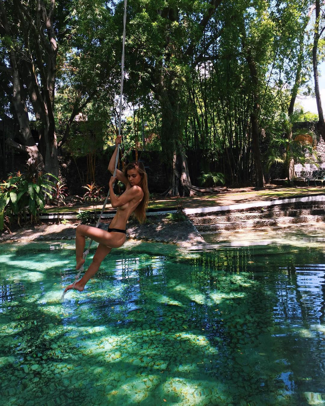 Amberleigh West | Celeb Masta 195