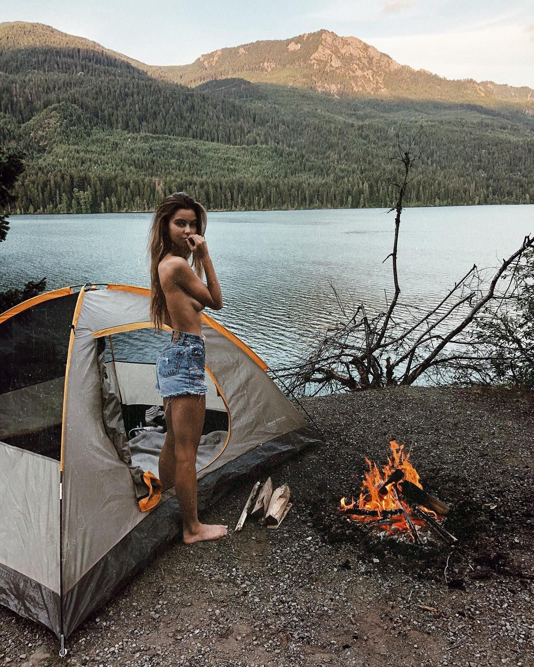 Amberleigh West | Celeb Masta 203