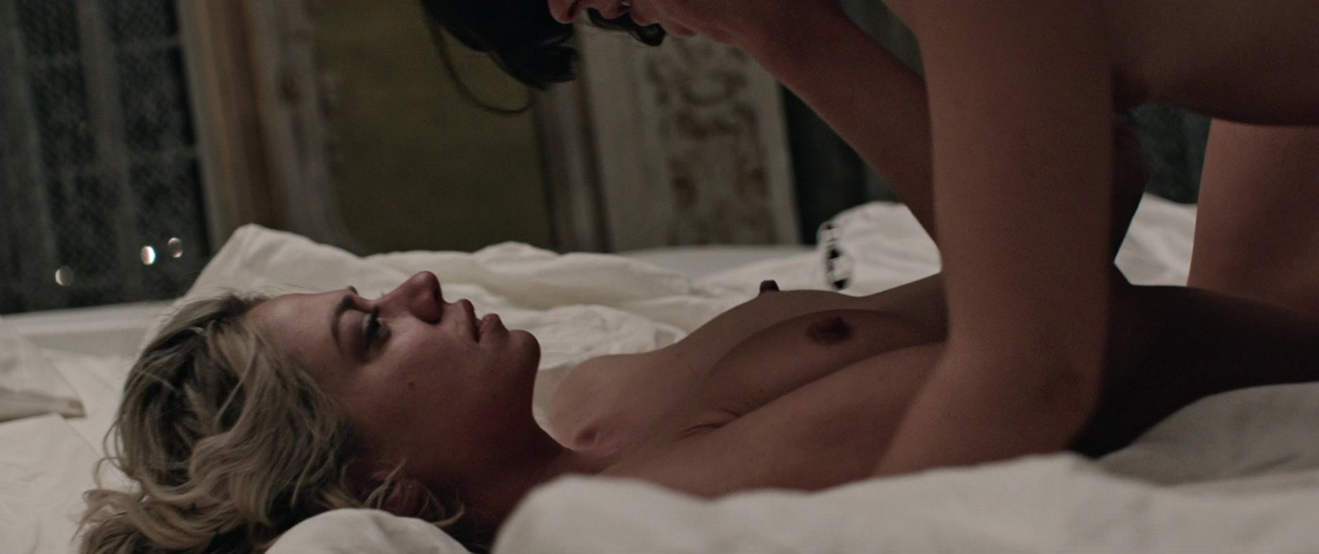 Analeigh Tipton | Celeb Masta 105