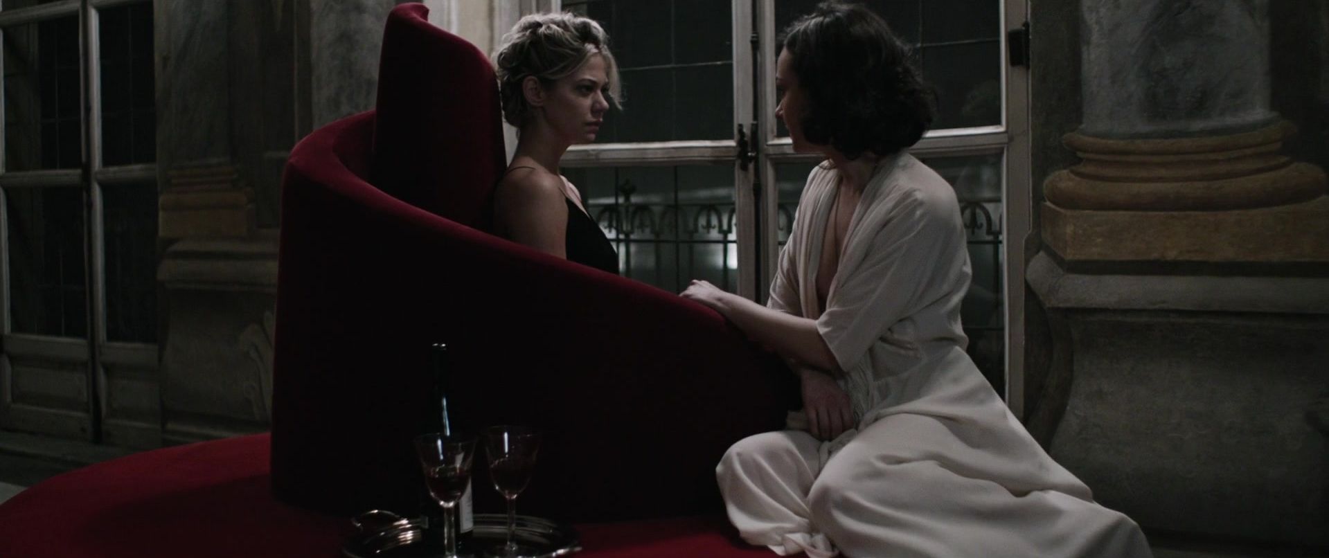 Analeigh Tipton | Celeb Masta 14