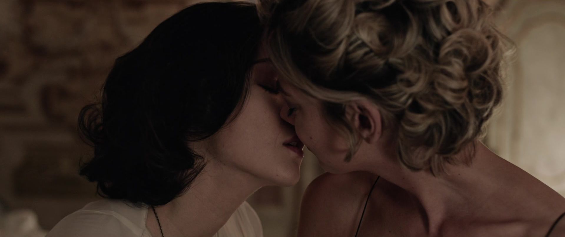 Analeigh Tipton | Celeb Masta 9