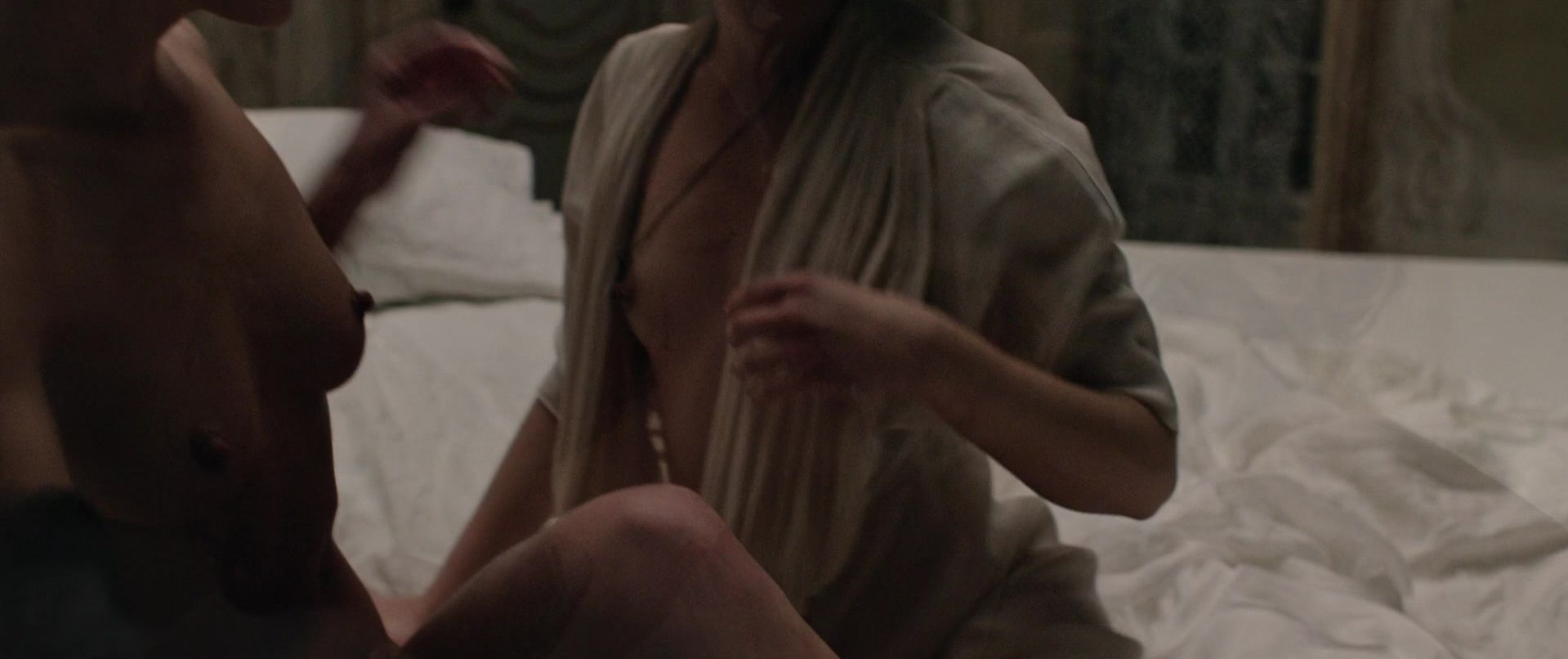 Analeigh Tipton | Celeb Masta 13