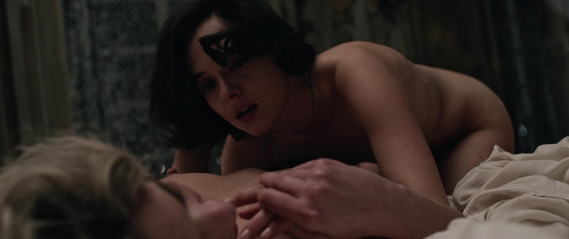 Analeigh Tipton | Celeb Masta 32