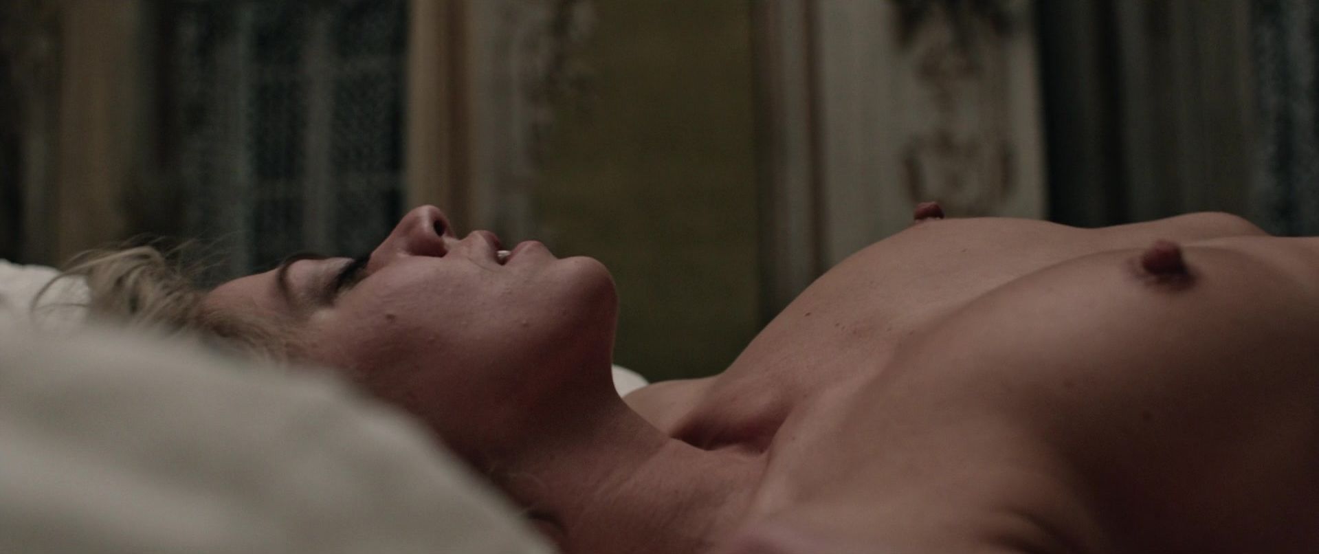 Analeigh Tipton | Celeb Masta 38