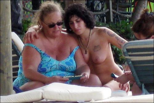 Amy Winehouse | Celeb Masta 1