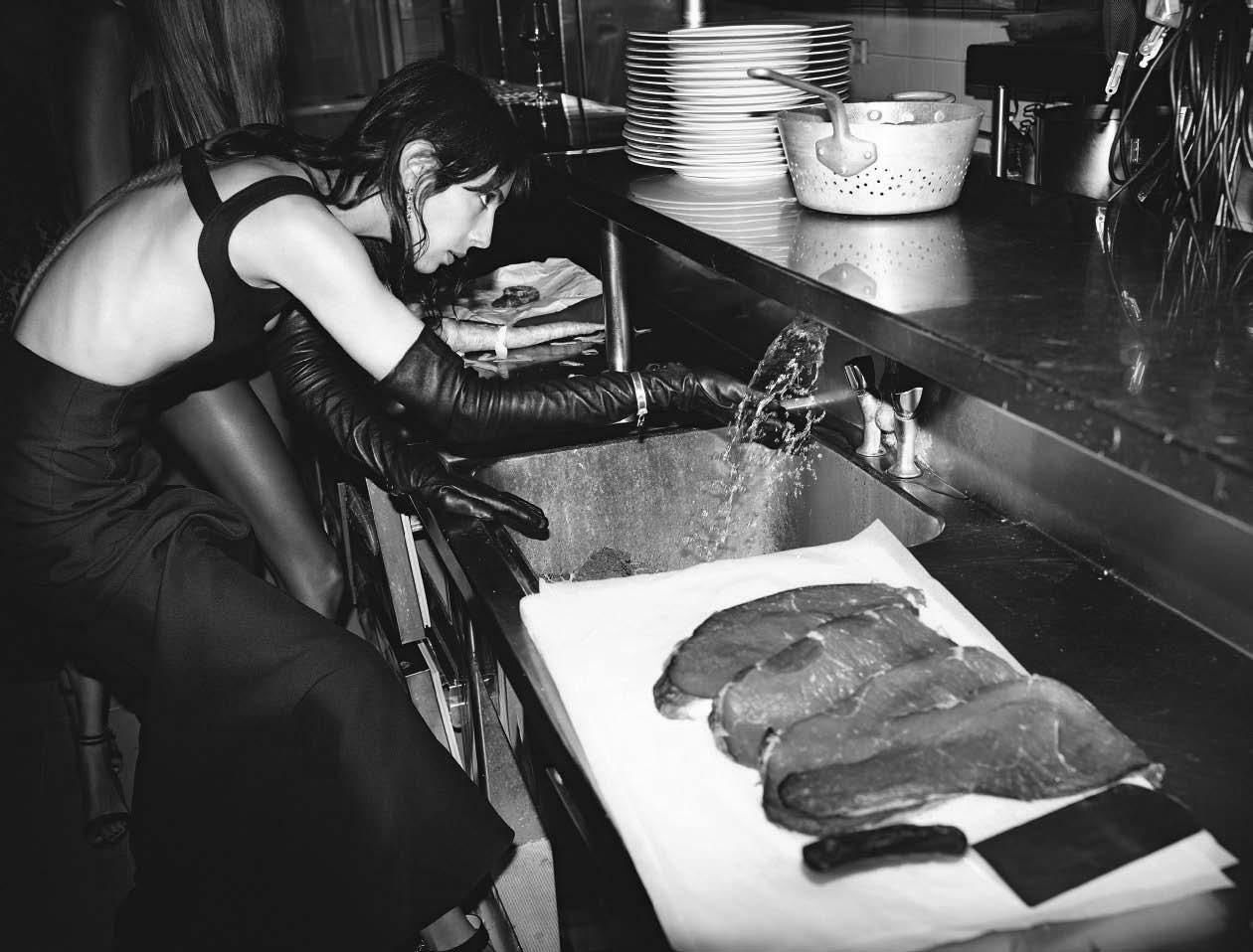 Anna Ewers | Celeb Masta 69