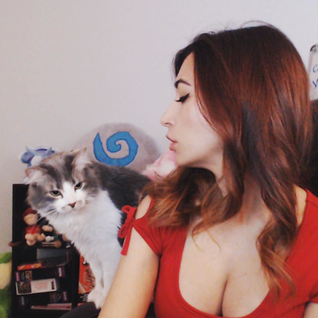 Alinity | Celeb Masta 25
