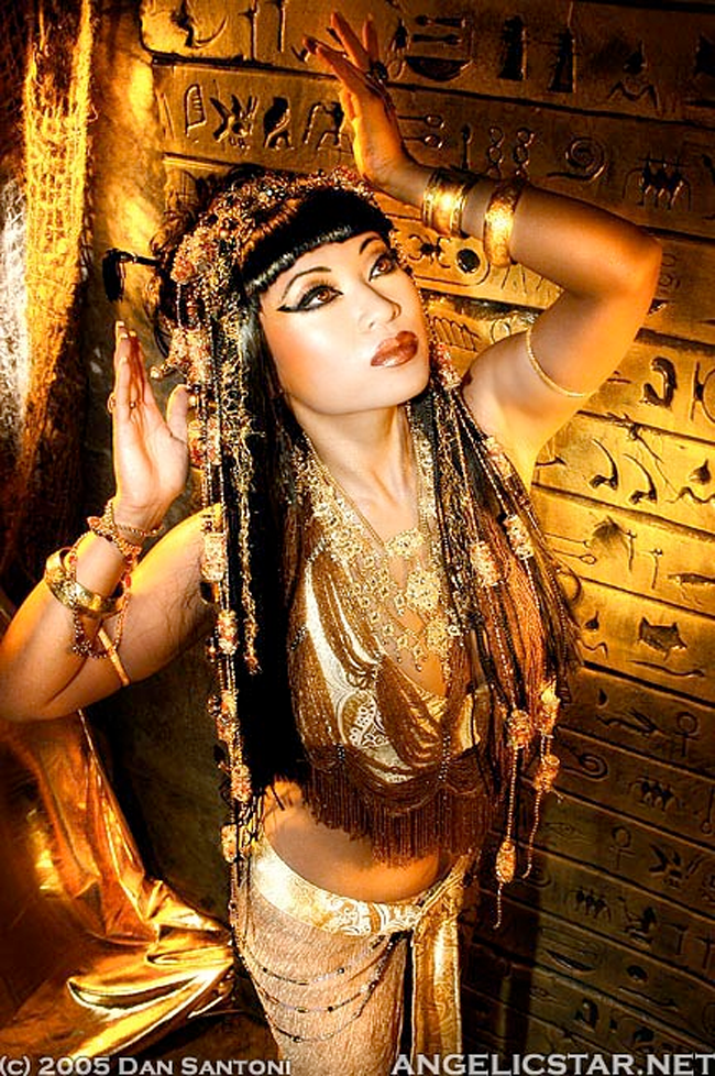 Yaya Han | Celeb Masta 52