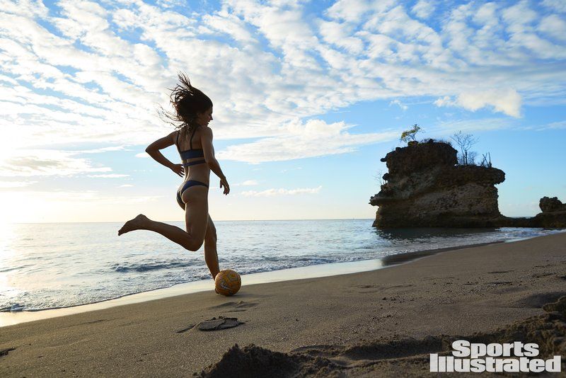 Alex Morgan | Celeb Masta 51