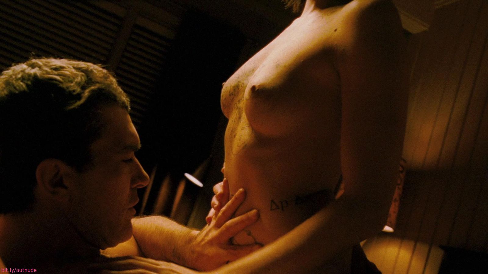 Autumn Reeser | Celeb Masta 3