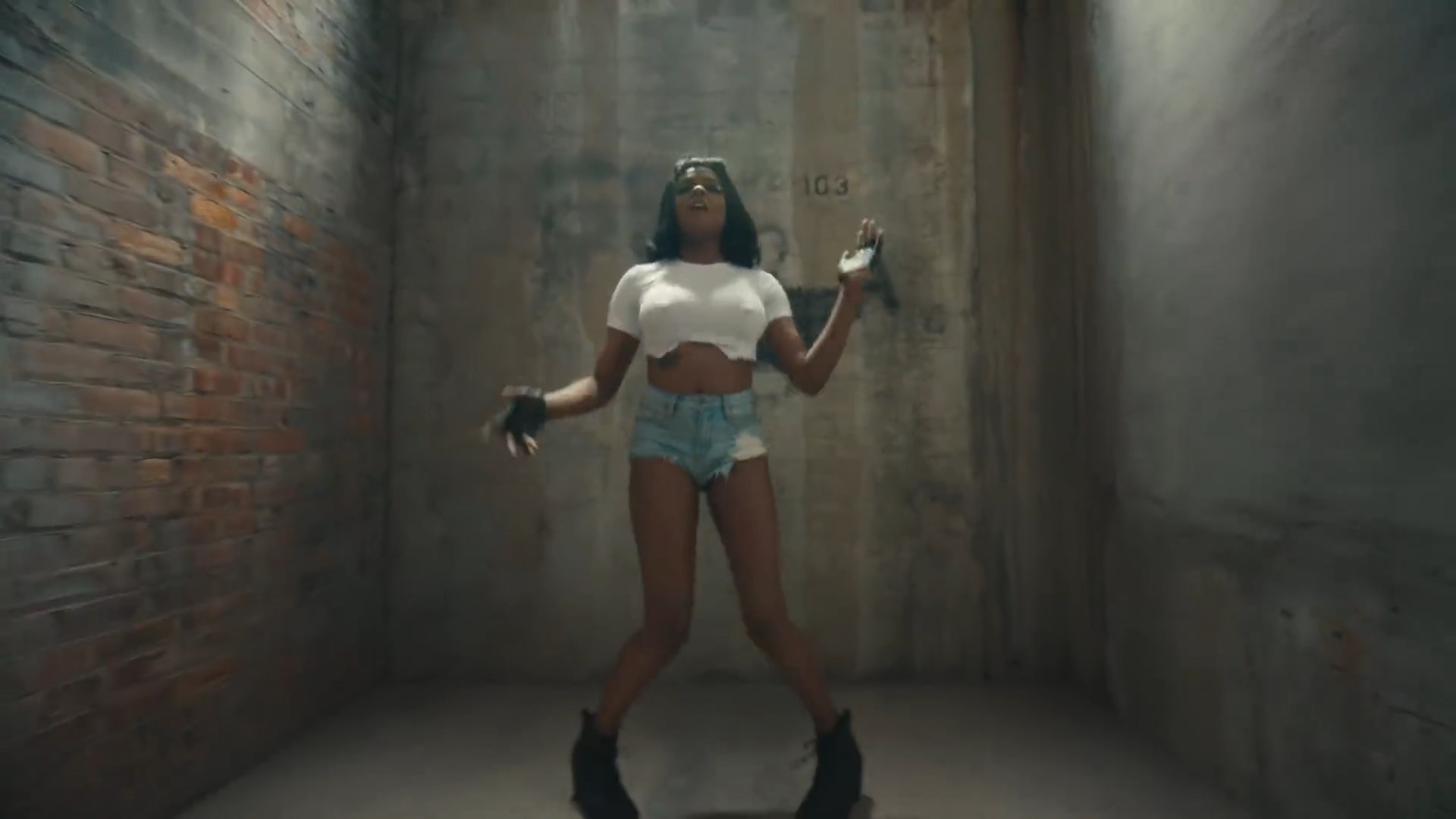 Azealia Banks | Celeb Masta 141