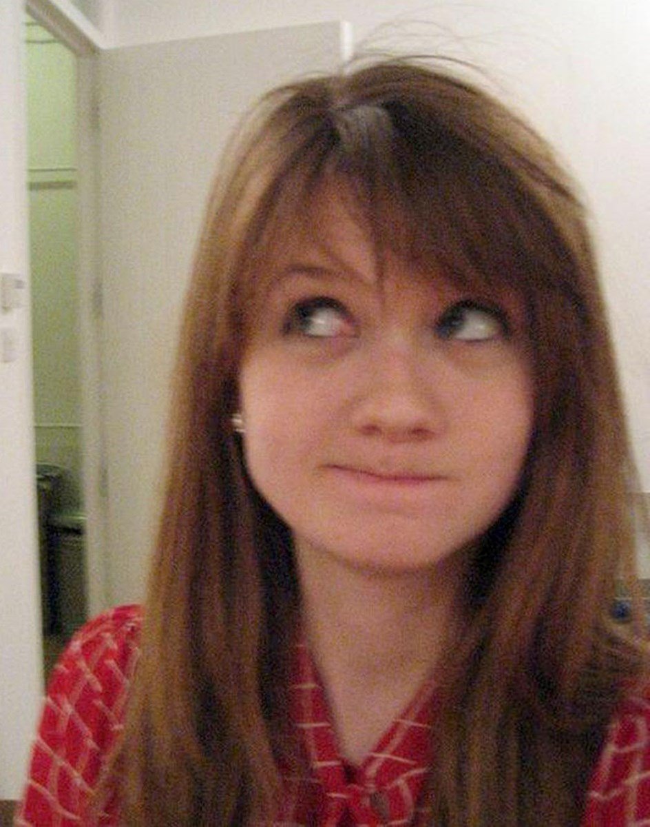 Bonnie Wright | Celeb Masta 45