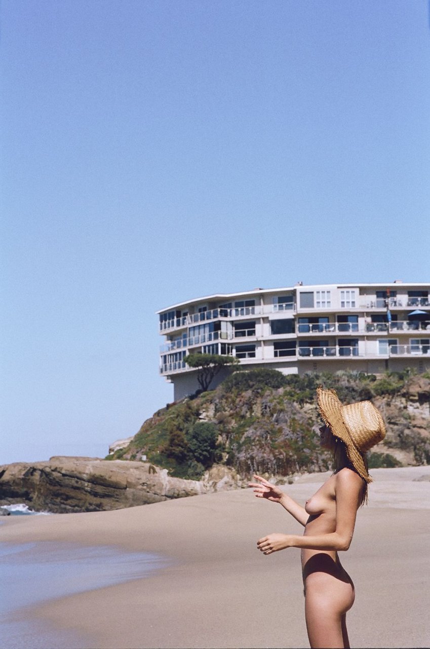 Camille Rowe | Celeb Masta 28