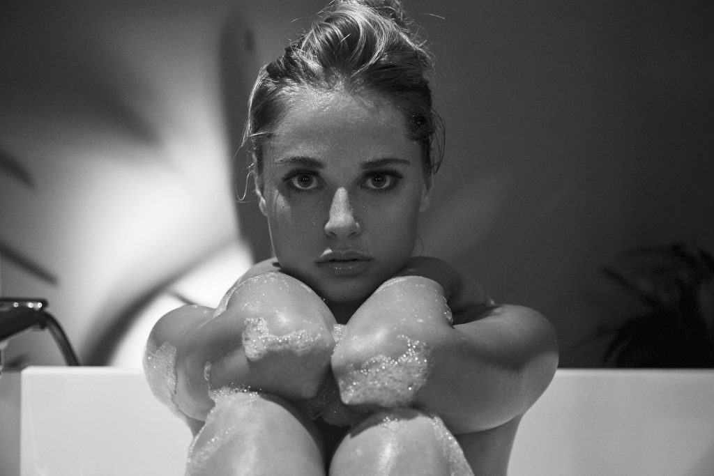 Genevieve Morton | Celeb Masta 56