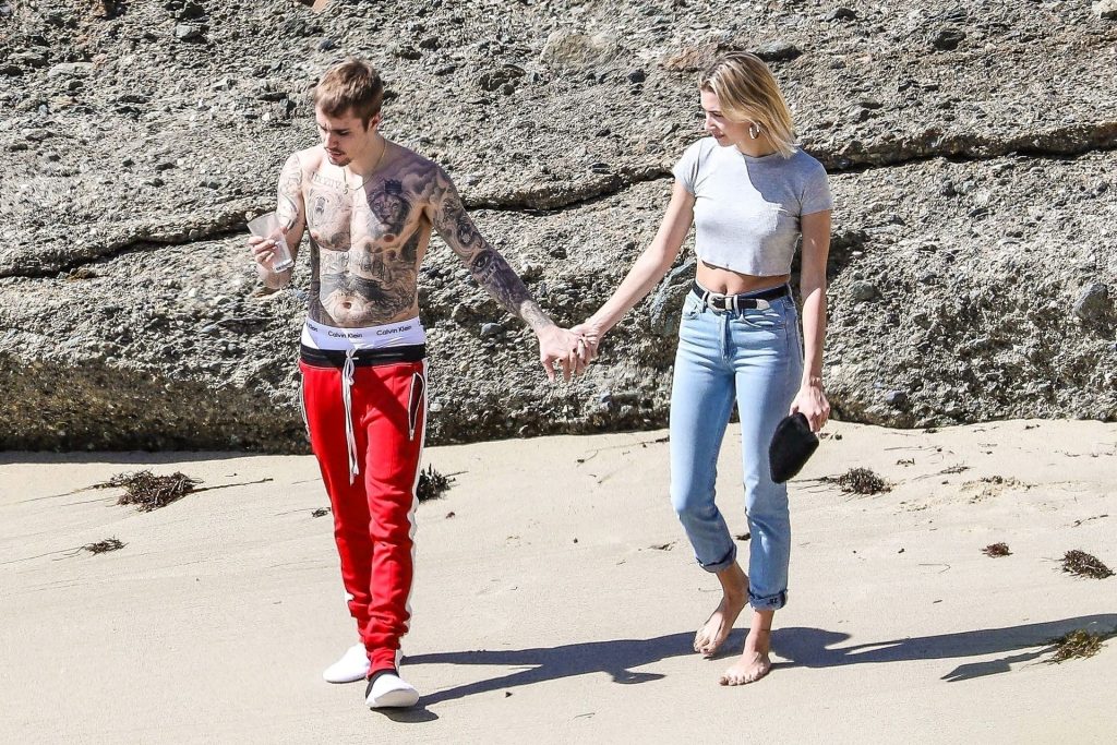 Hailey Baldwin | Celeb Masta 122