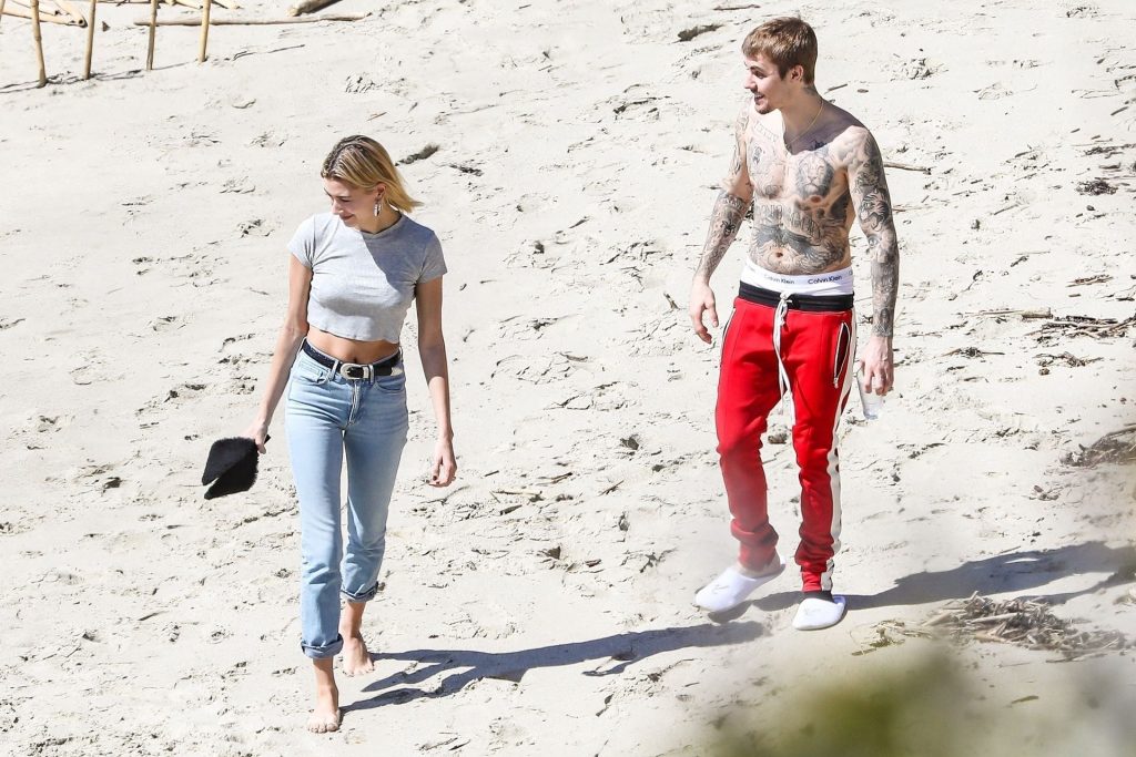 Hailey Baldwin | Celeb Masta 142