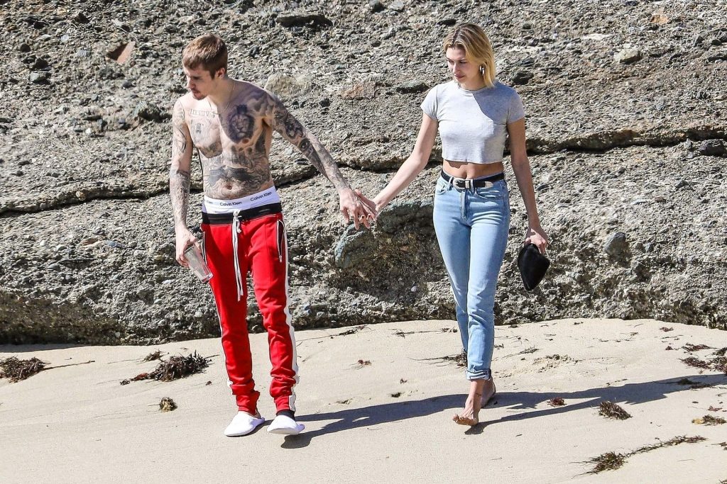 Hailey Baldwin | Celeb Masta 156