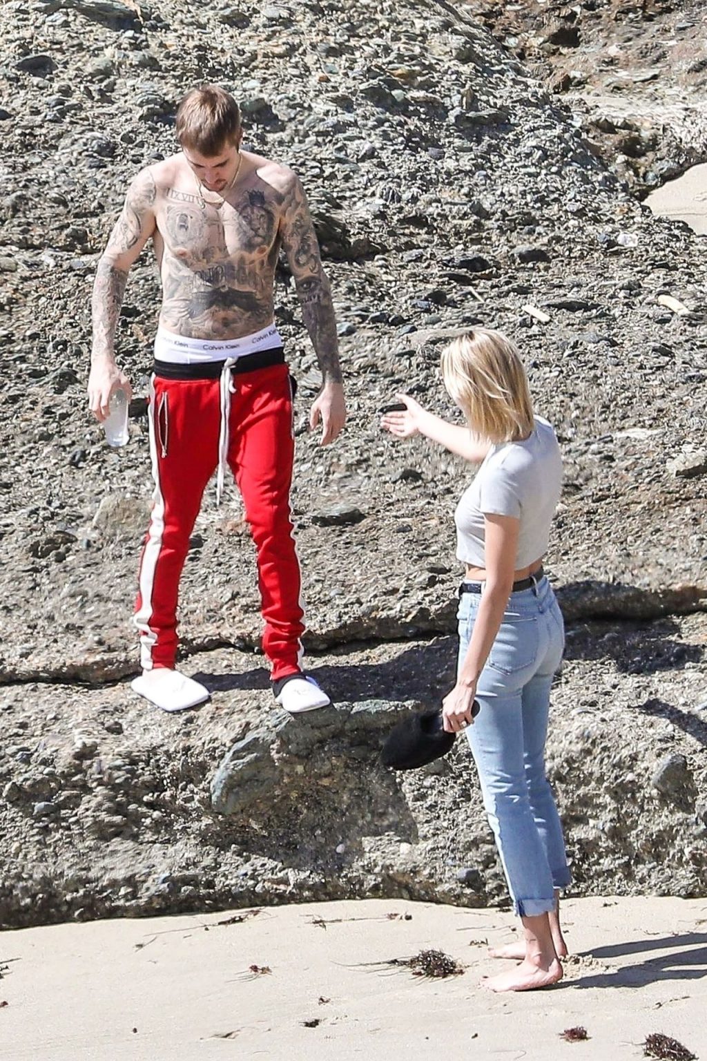 Hailey Baldwin | Celeb Masta 160