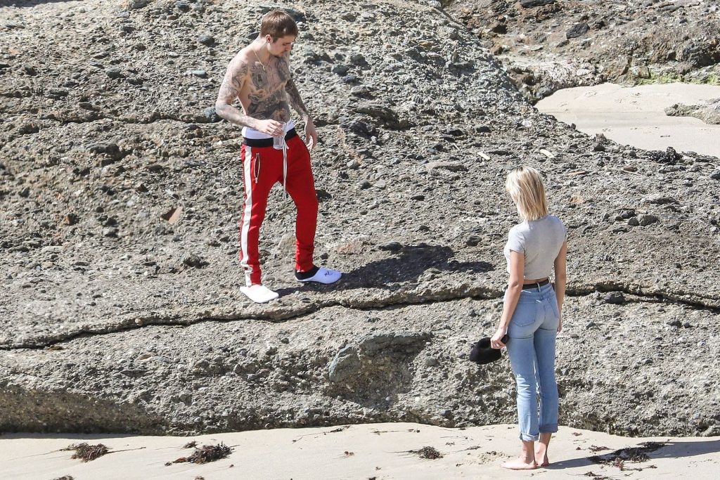 Hailey Baldwin | Celeb Masta 161