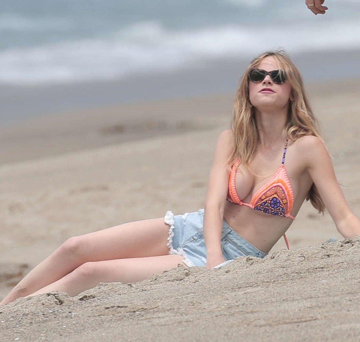 Halston Sage | Celeb Masta 12