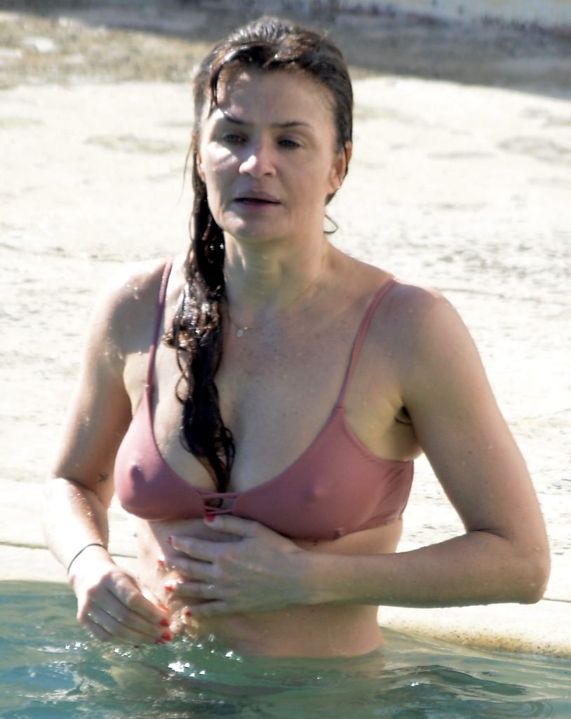 Helena Christensen | Celeb Masta 32