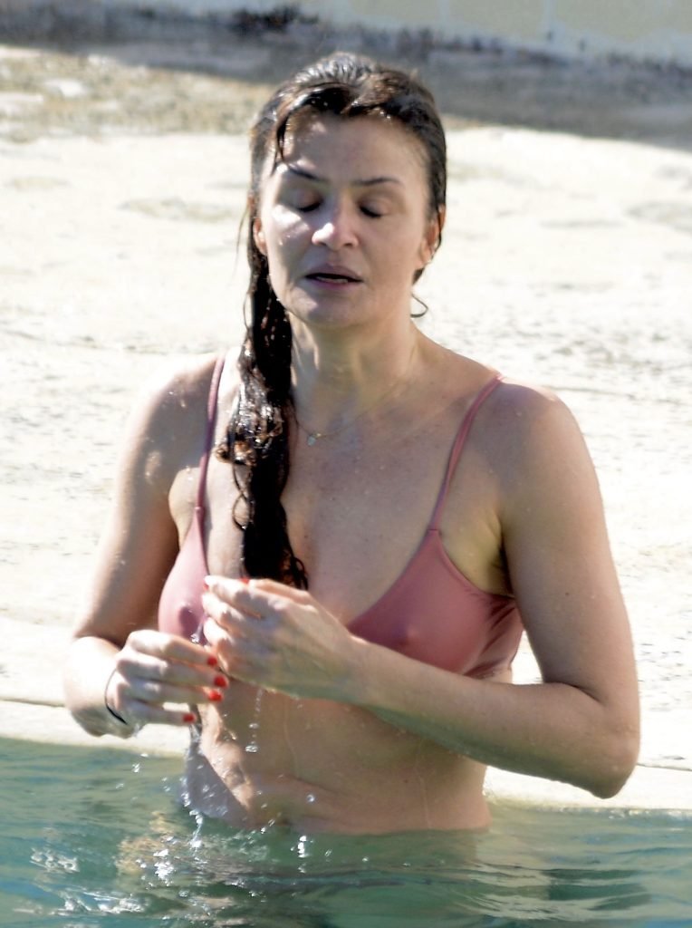 Helena Christensen | Celeb Masta 39