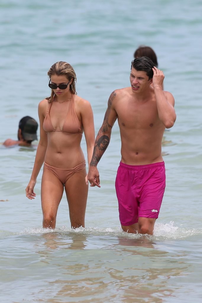 Hailey Clauson | Celeb Masta 109