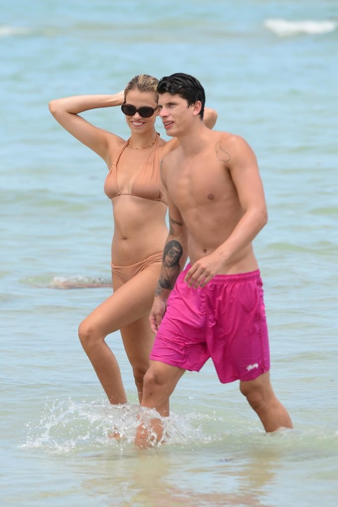 Hailey Clauson | Celeb Masta 112