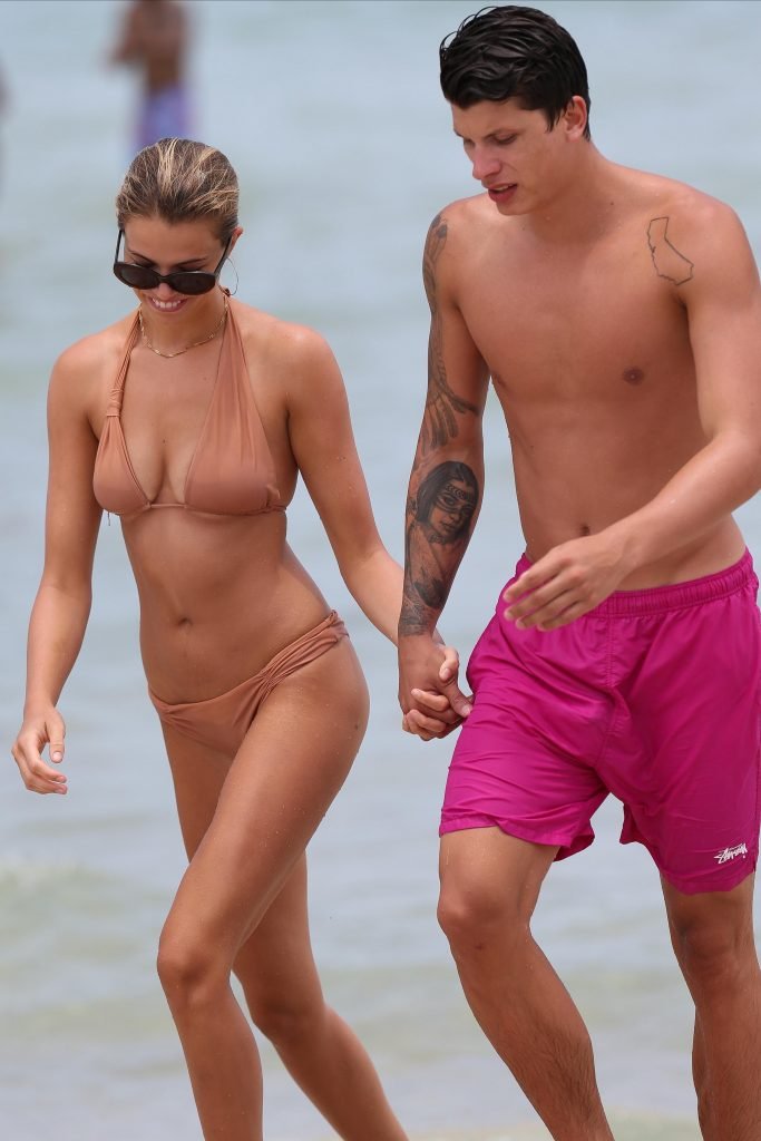 Hailey Clauson | Celeb Masta 122