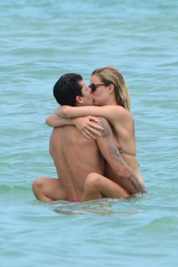 Hailey Clauson | Celeb Masta 126