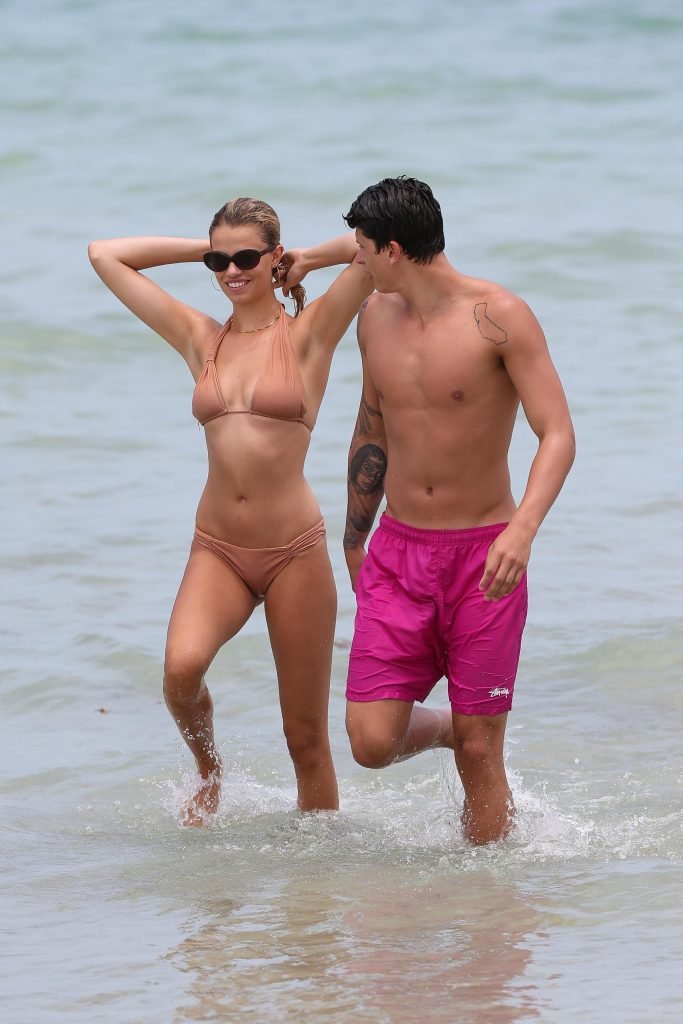 Hailey Clauson | Celeb Masta 103