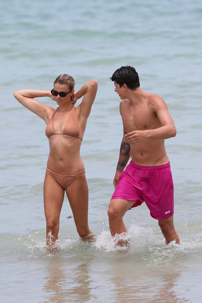 Hailey Clauson | Celeb Masta 108