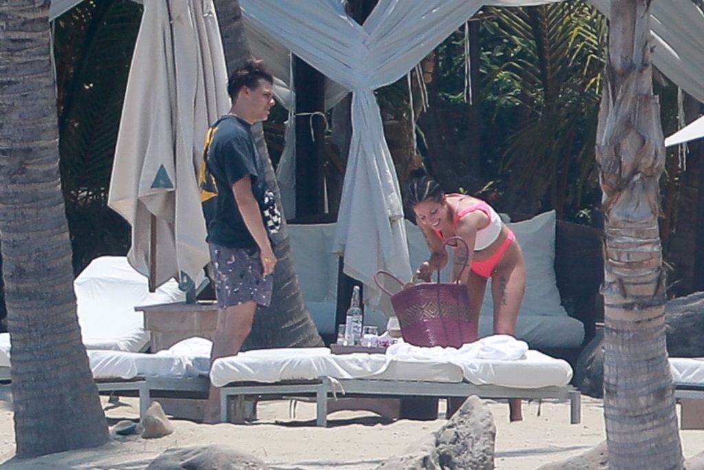 Halsey | Celeb Masta 67