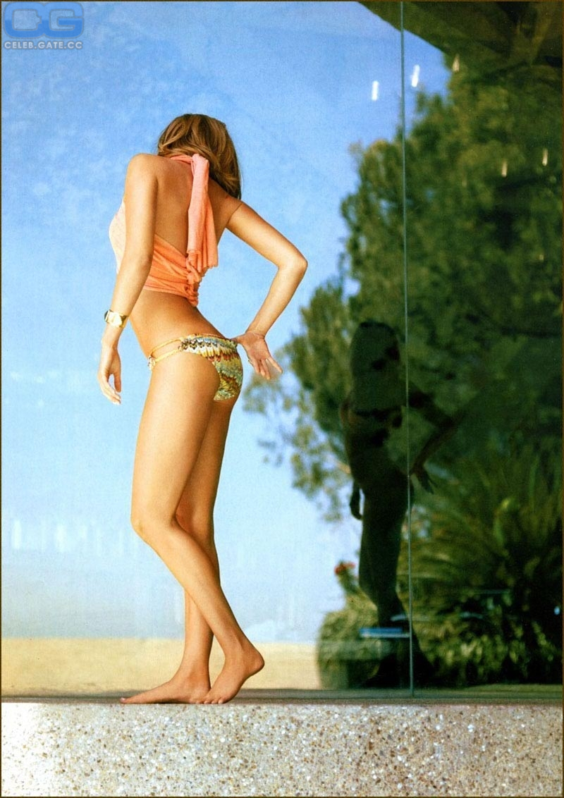 Holly Valance | Celeb Masta 13